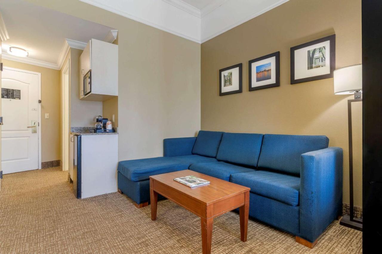 Comfort Suites Savannah North Port Wentworth Εξωτερικό φωτογραφία
