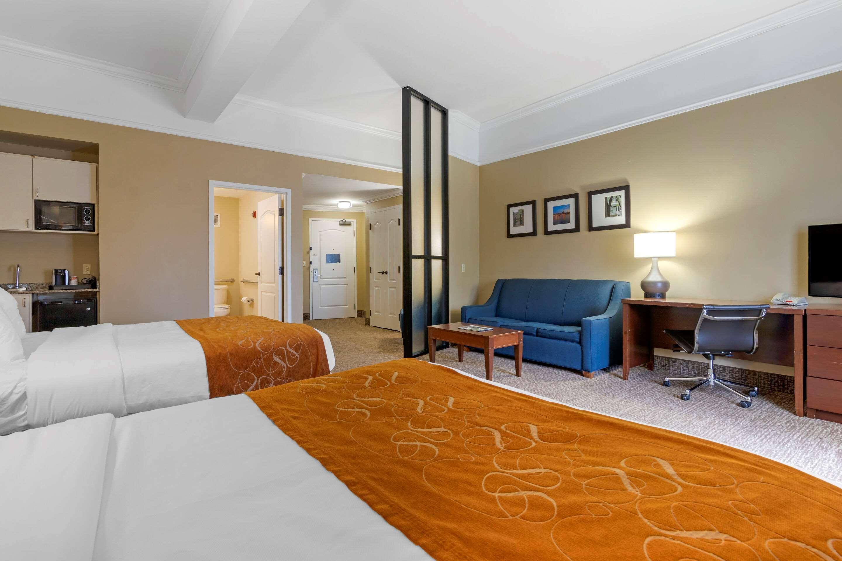 Comfort Suites Savannah North Port Wentworth Εξωτερικό φωτογραφία
