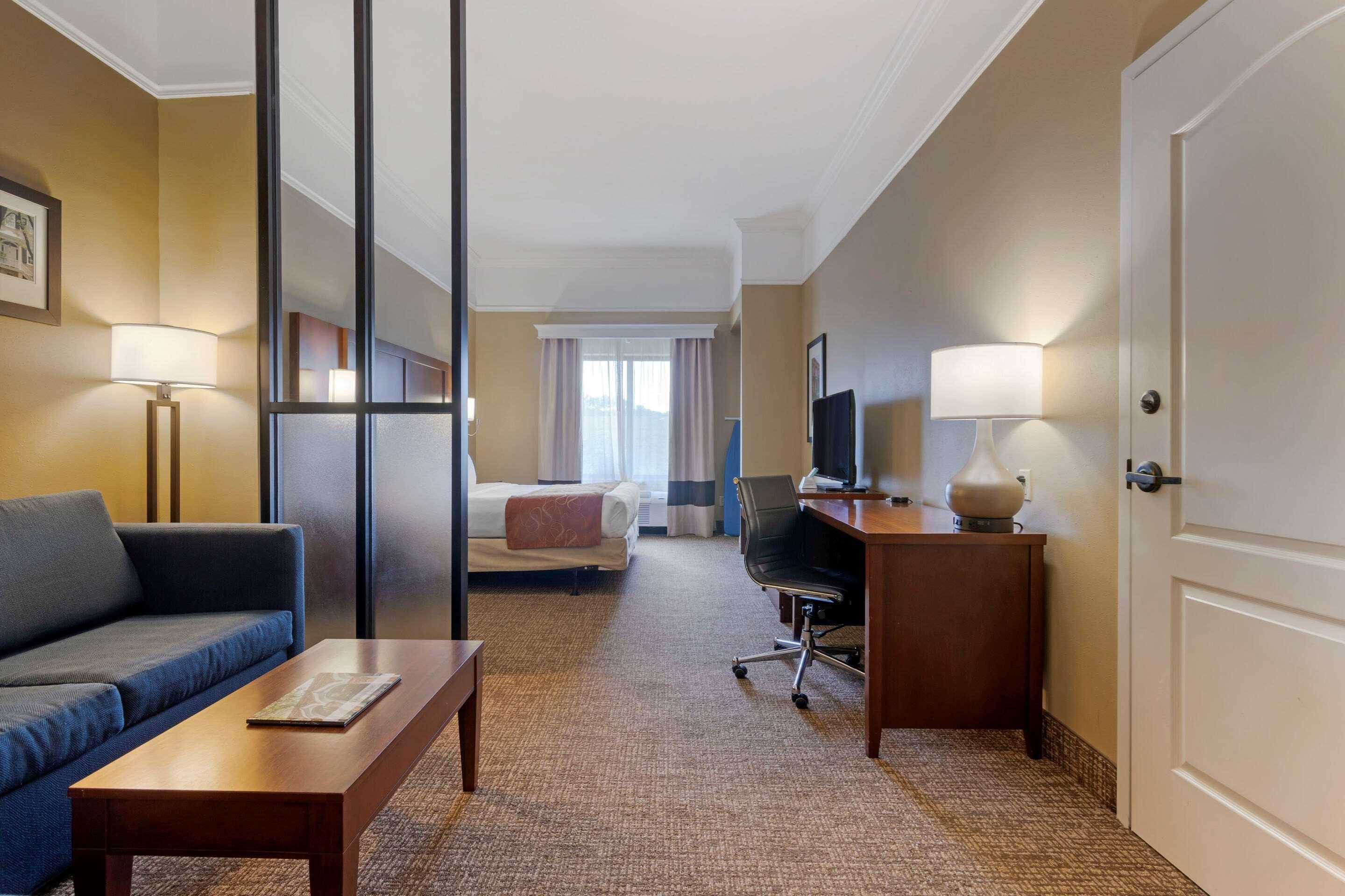 Comfort Suites Savannah North Port Wentworth Εξωτερικό φωτογραφία