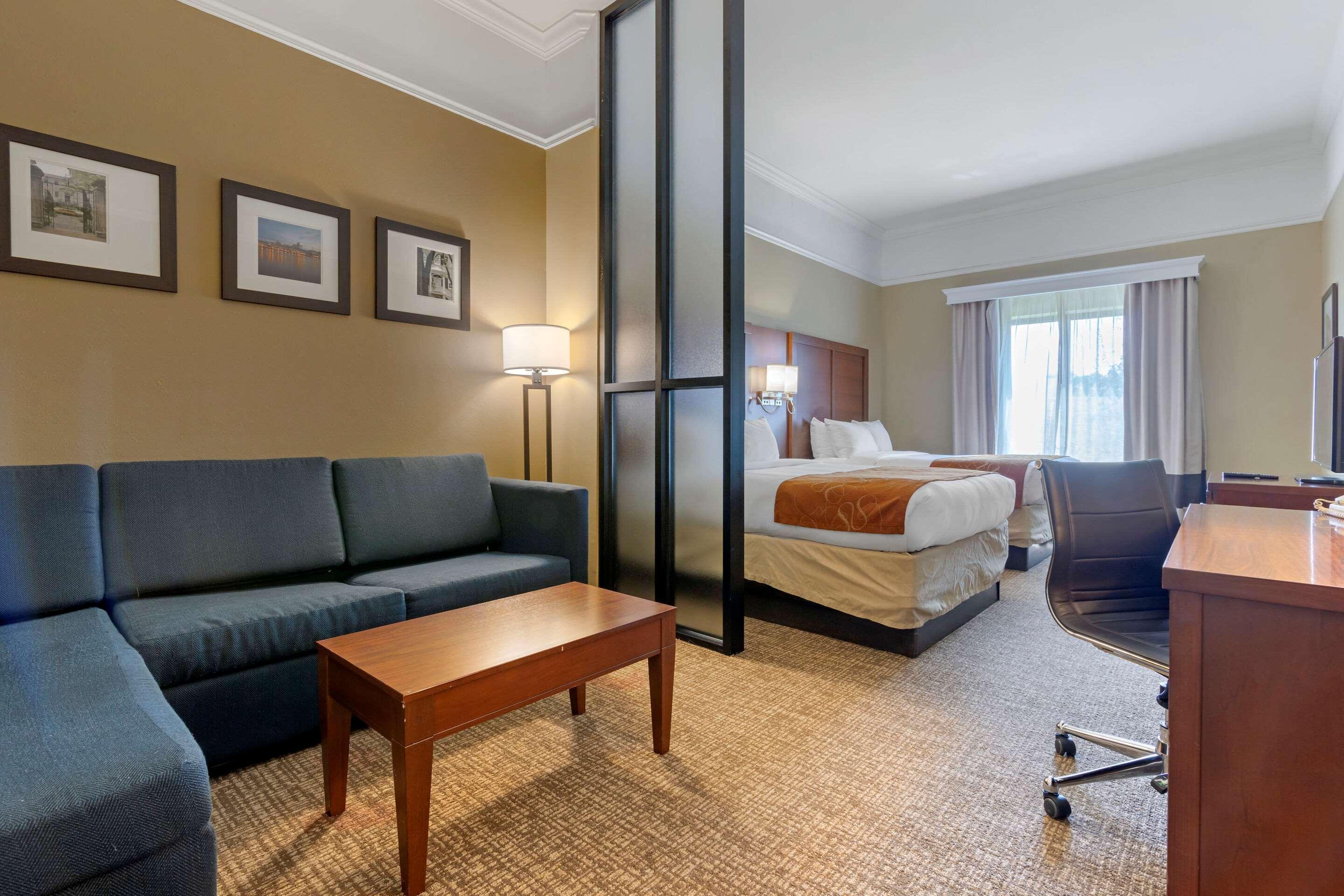 Comfort Suites Savannah North Port Wentworth Εξωτερικό φωτογραφία