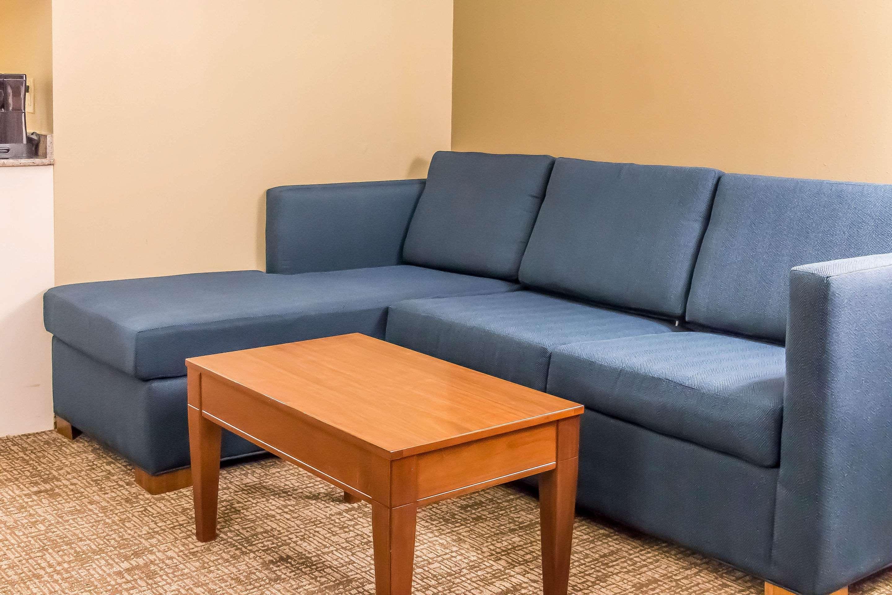 Comfort Suites Savannah North Port Wentworth Εξωτερικό φωτογραφία