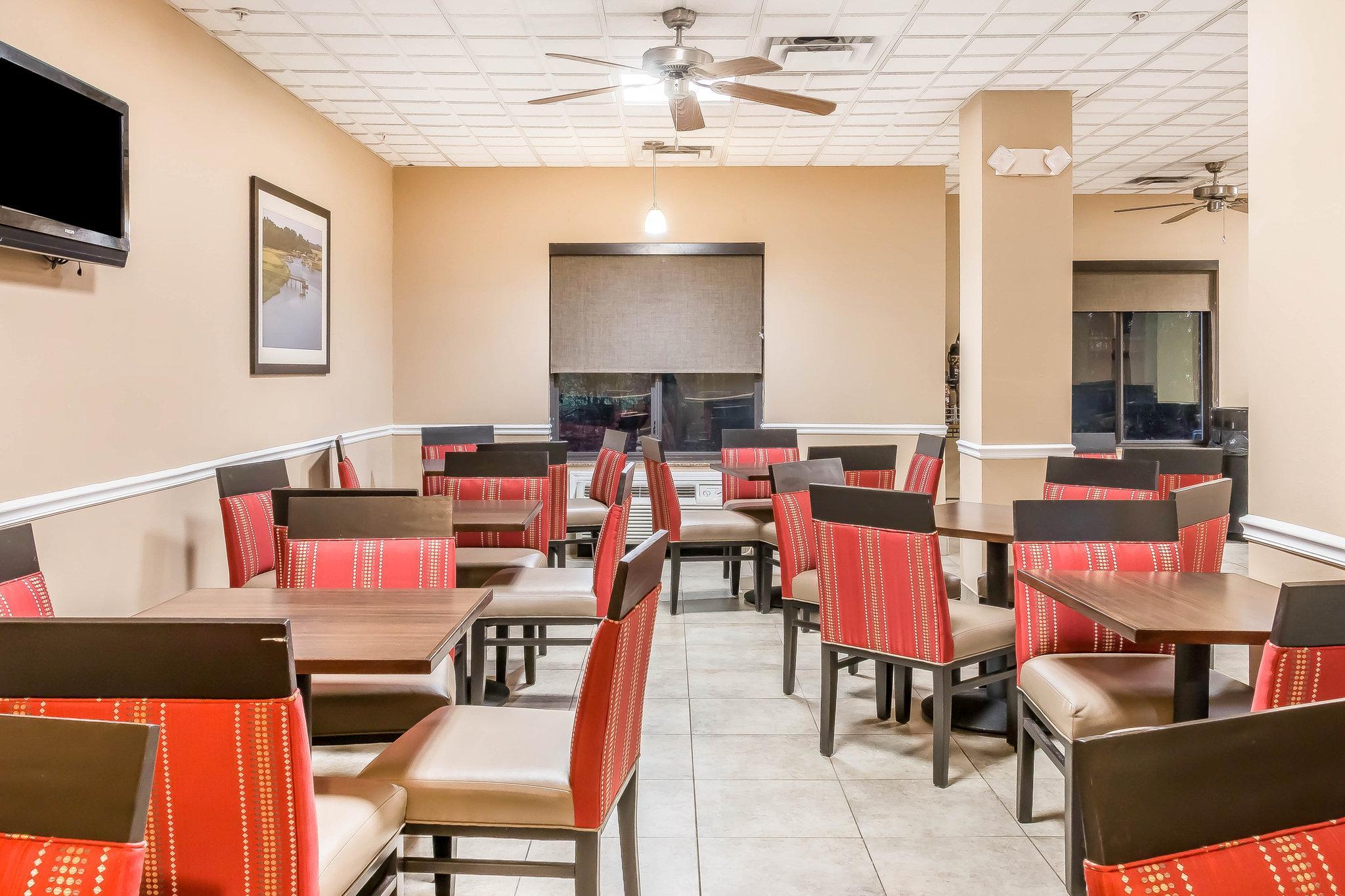 Comfort Suites Savannah North Port Wentworth Εξωτερικό φωτογραφία