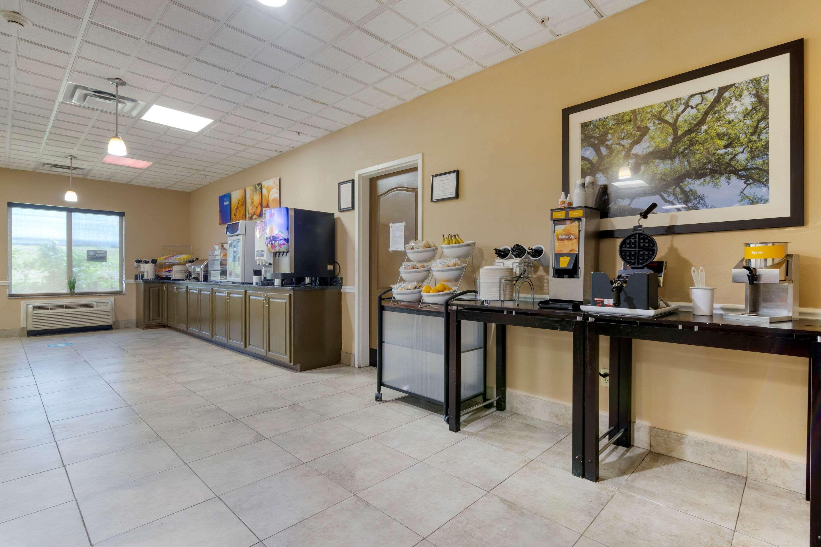 Comfort Suites Savannah North Port Wentworth Εξωτερικό φωτογραφία