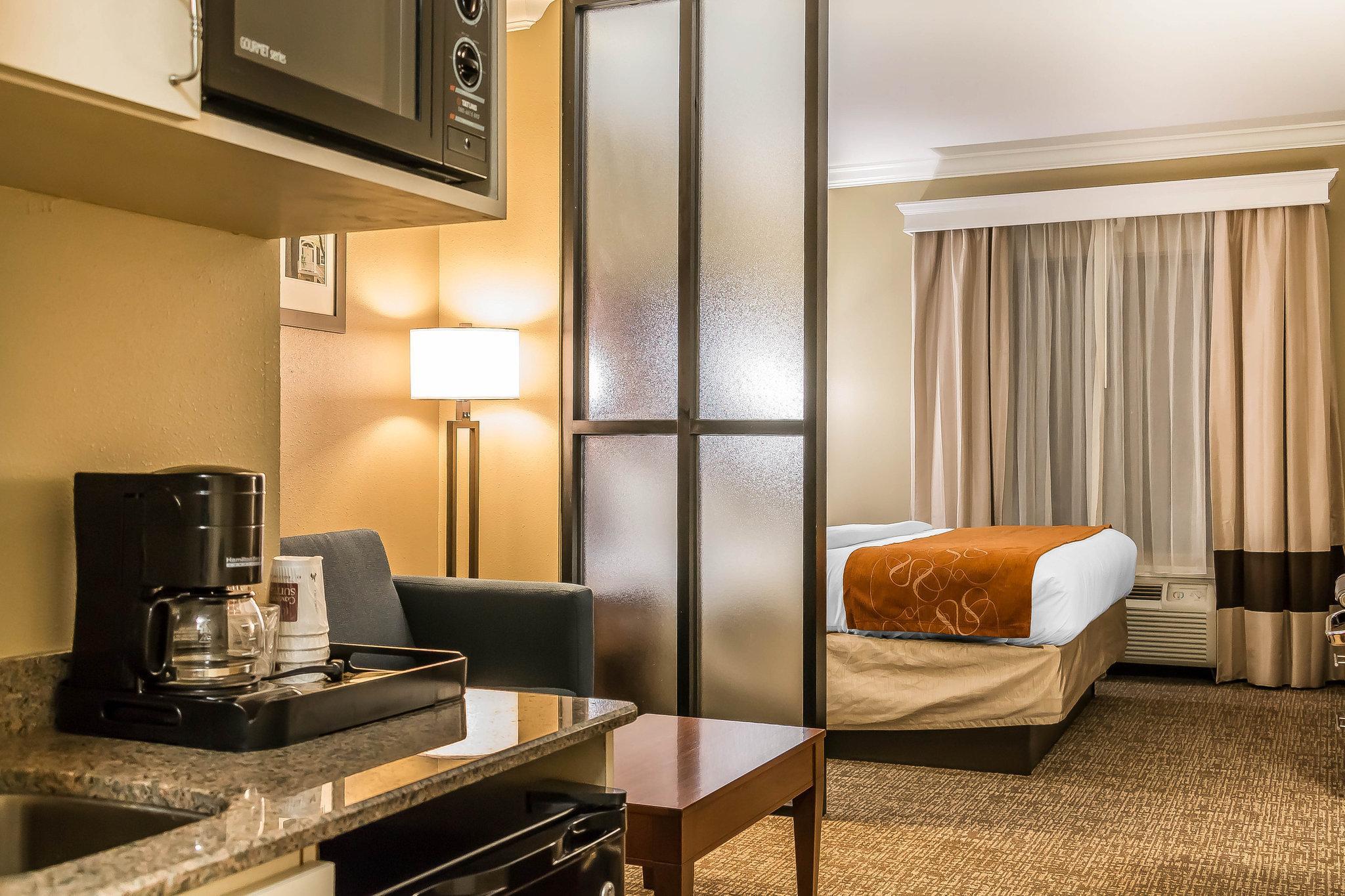 Comfort Suites Savannah North Port Wentworth Εξωτερικό φωτογραφία